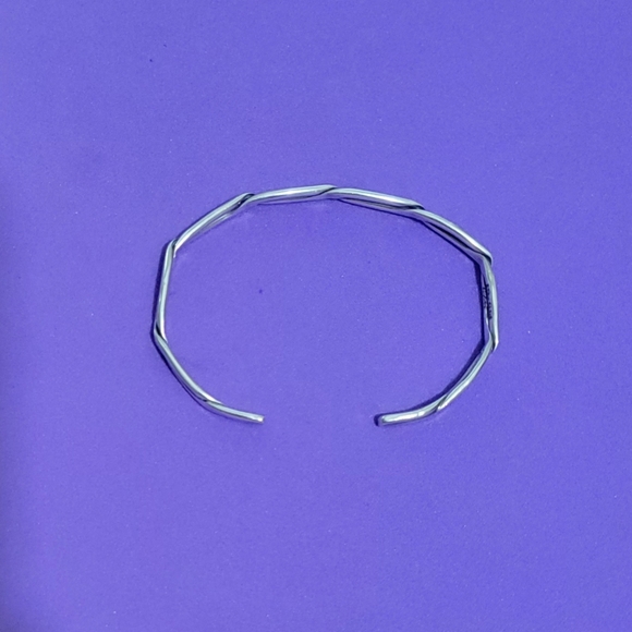 Beautiful Mexico Sterling Silver Cuff Bracelet L - Picture 2 of 5